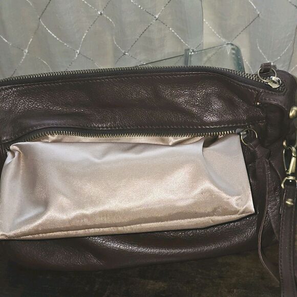 Follis Vintage Pebble Brown Leather Crossbody Bag Preowned Great Condition. - Picture 6 of 7